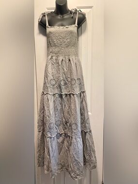 Black Tape 100% cotton Eyelet Tiered Maxi Skirt in Light Gray